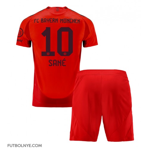 Camiseta Bayern Munich Leroy Sane #10 Primera Equipación para niños 2024-25 manga corta (+ pantalones cortos)